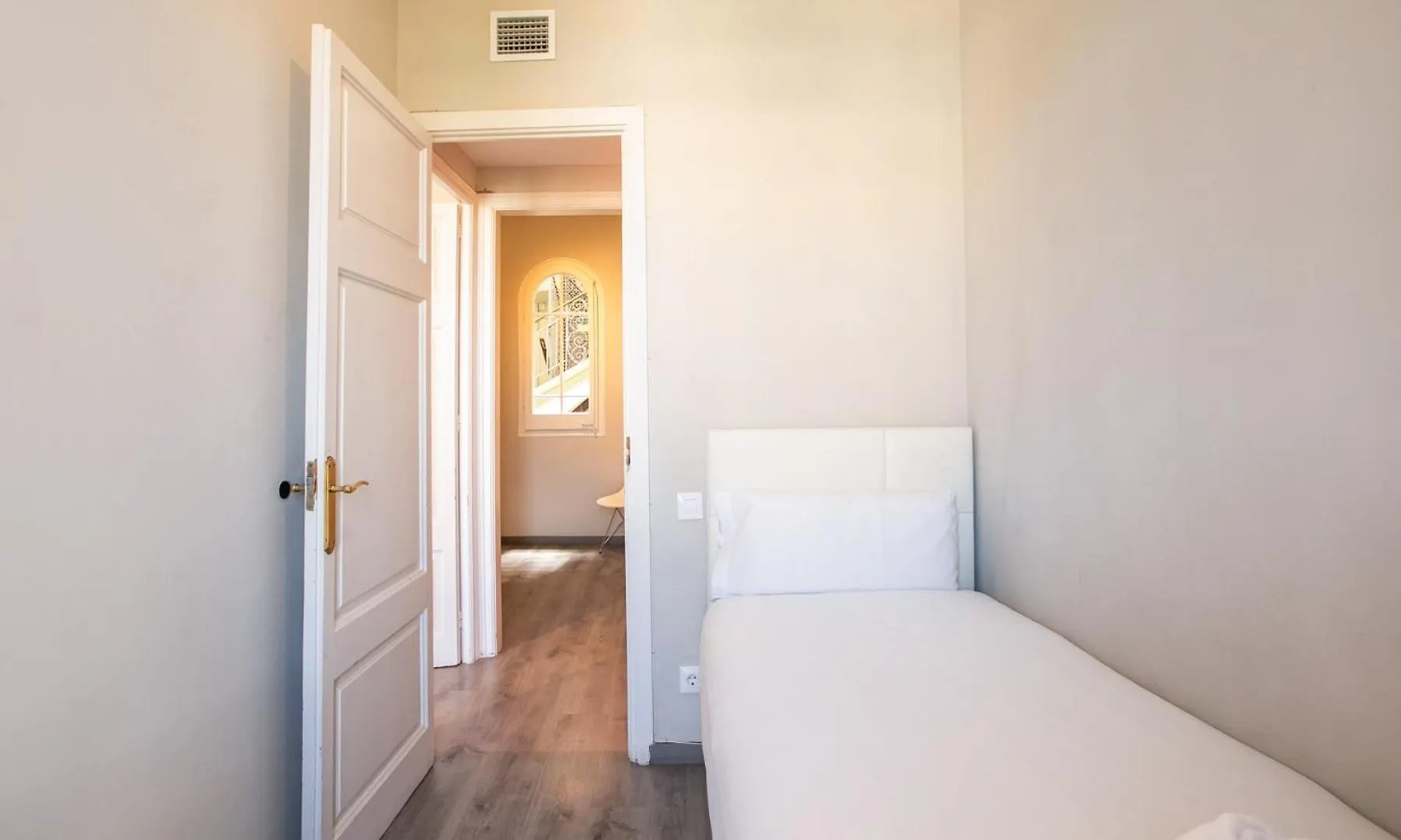 51Abpar1111 - Apartment In Paralelo Barcelona